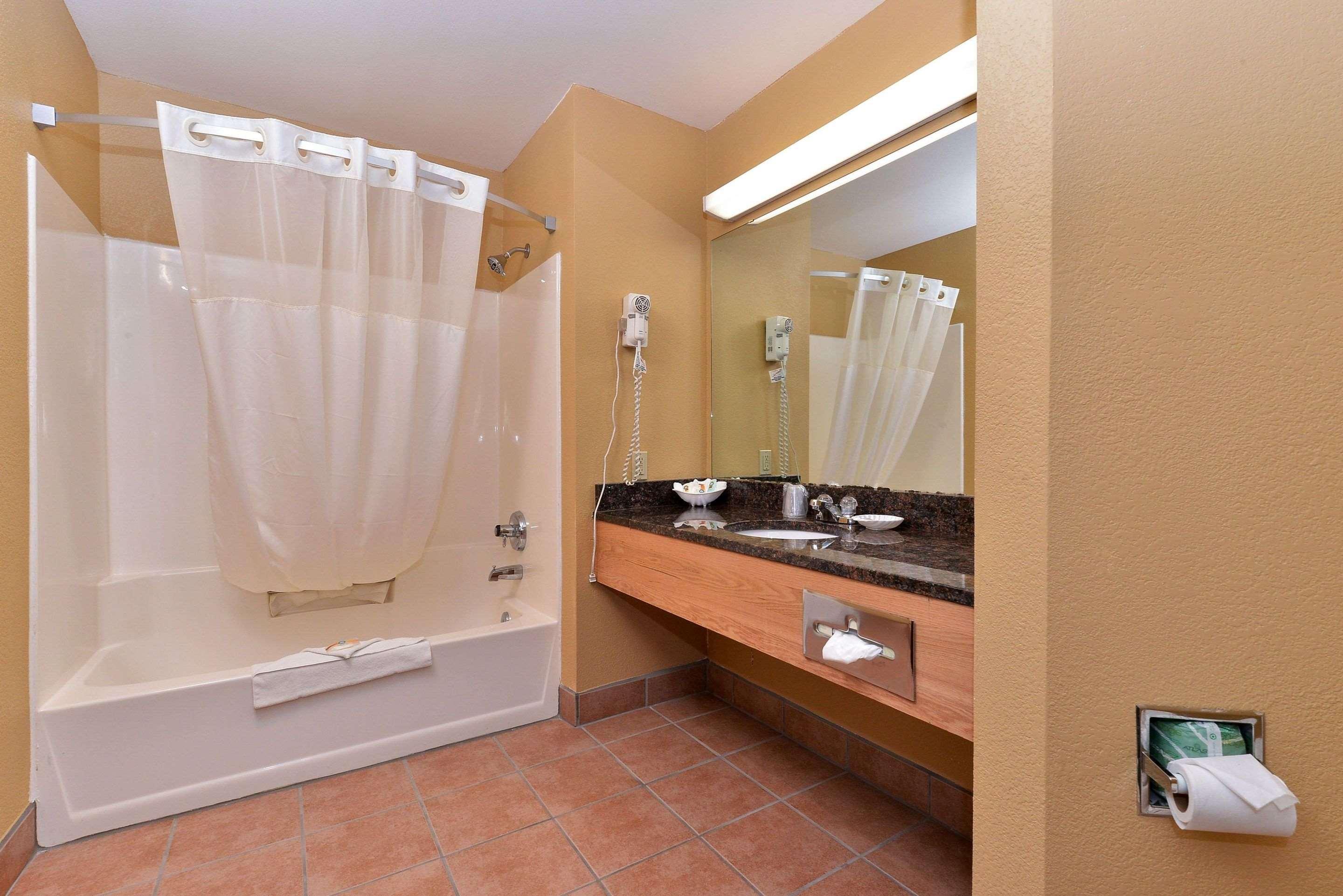 Quality Inn & Suites Shawano Esterno foto