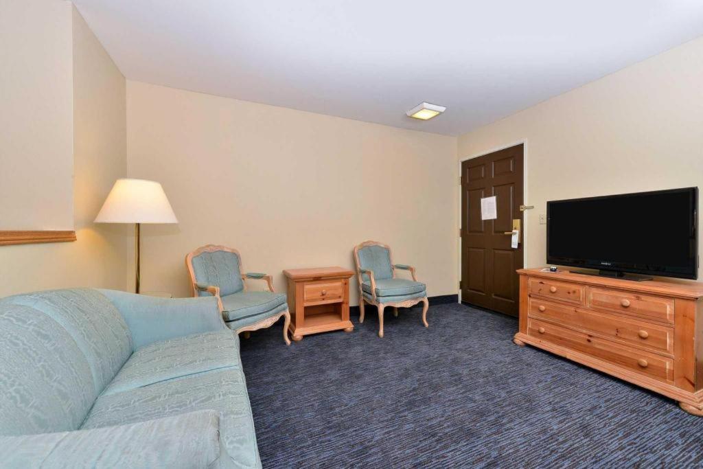 Quality Inn & Suites Shawano Esterno foto